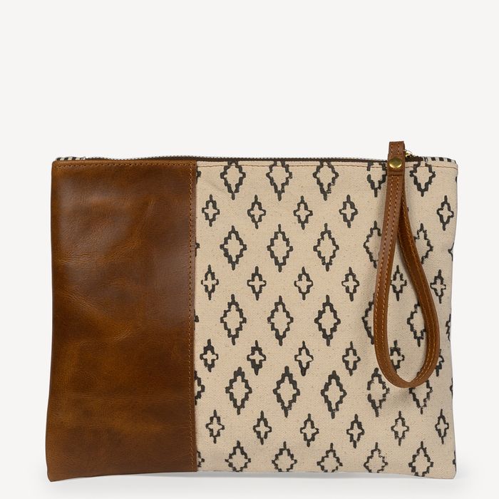 $product->get_name()