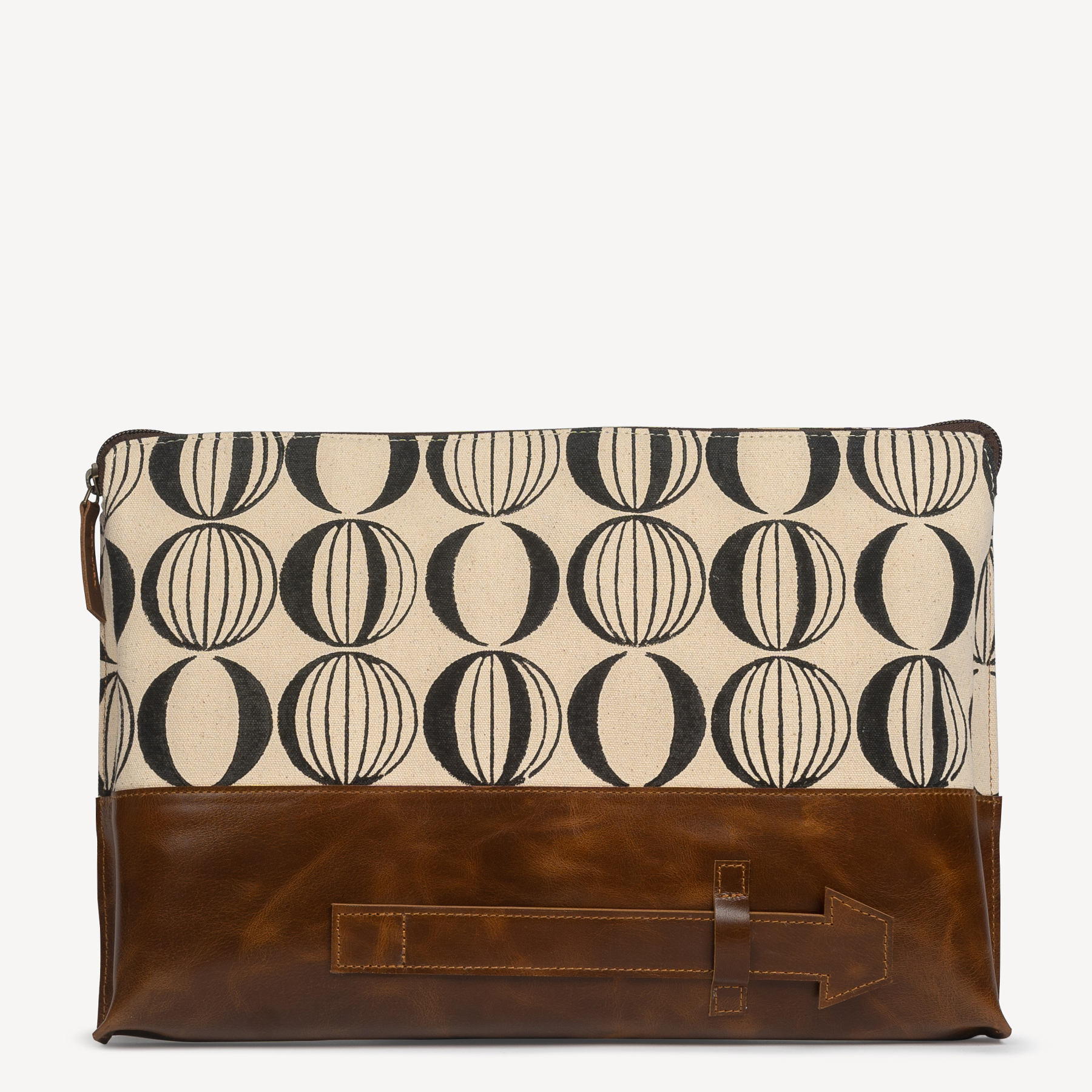 $product->get_name()