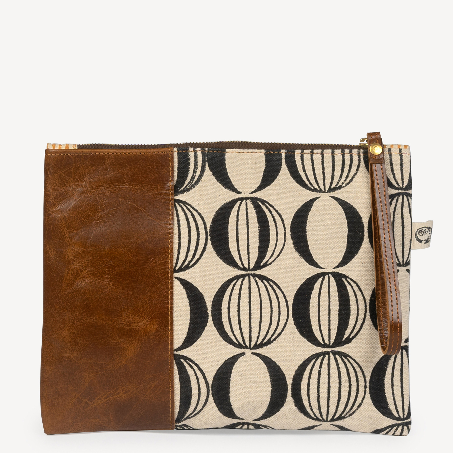 $product->get_name()